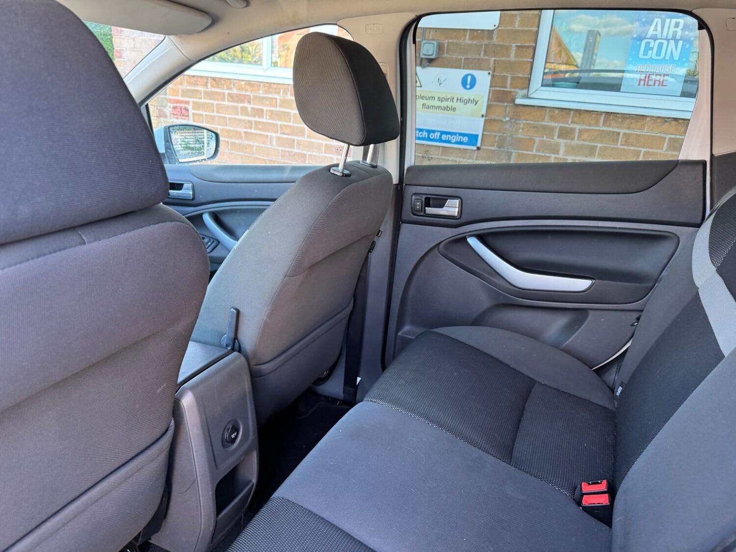 2011 FORD KUGA 2011 FORD KUGA