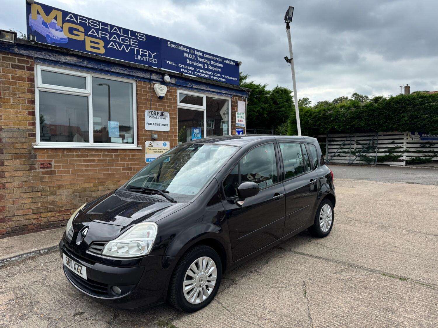 A 2011 RENAULT GRAND MODUS 1.5 dCi Dynamique A 2011 RENAULT GRAND MODUS 1.5 dCi Dynamique