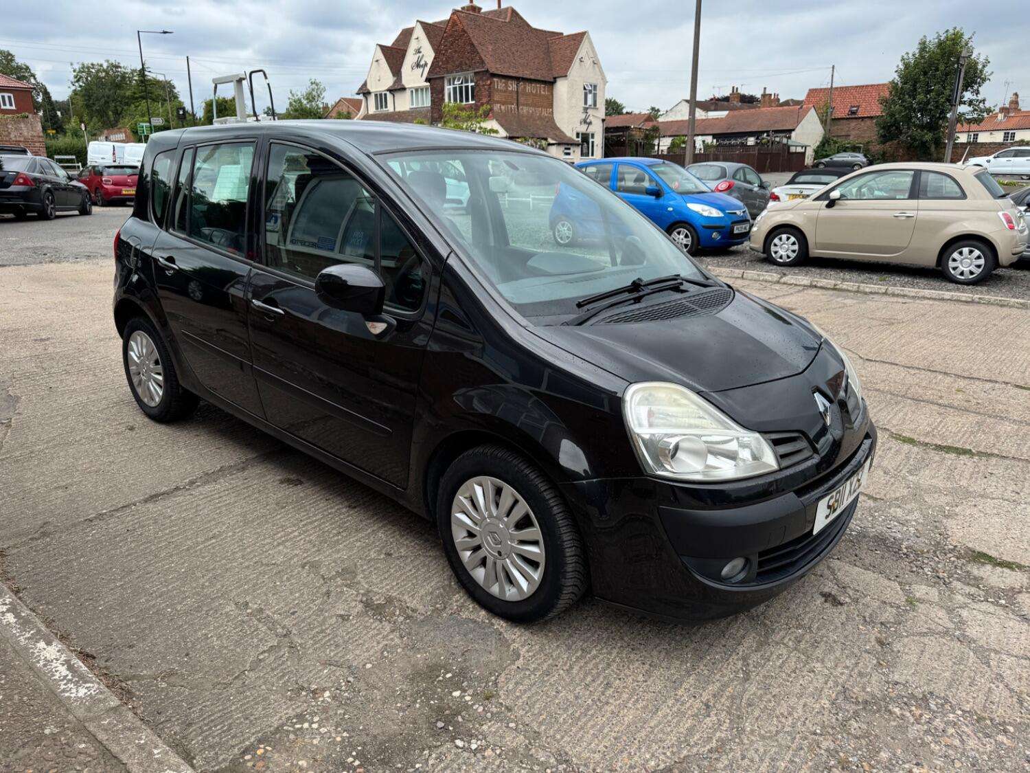 A 2011 RENAULT GRAND MODUS 1.5 dCi Dynamique A 2011 RENAULT GRAND MODUS 1.5 dCi Dynamique