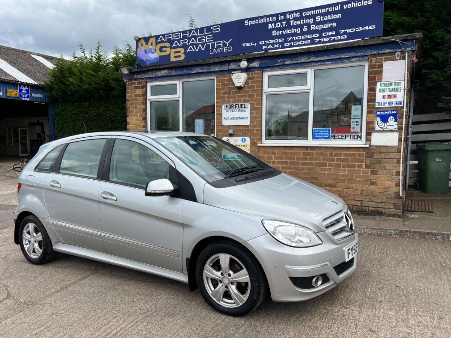 A 2009 MERCEDES-BENZ B CLASS 2.0 B180 CDI SE A 2009 MERCEDES-BENZ B CLASS 2.0 B180 CDI SE