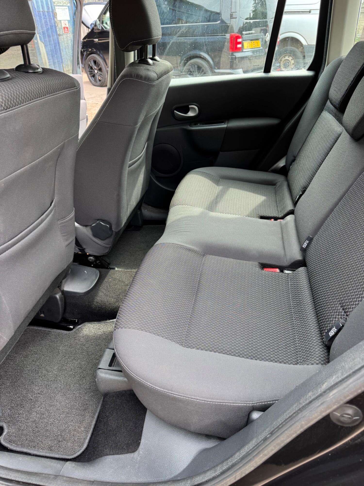 2011 RENAULT GRAND MODUS 2011 RENAULT GRAND MODUS