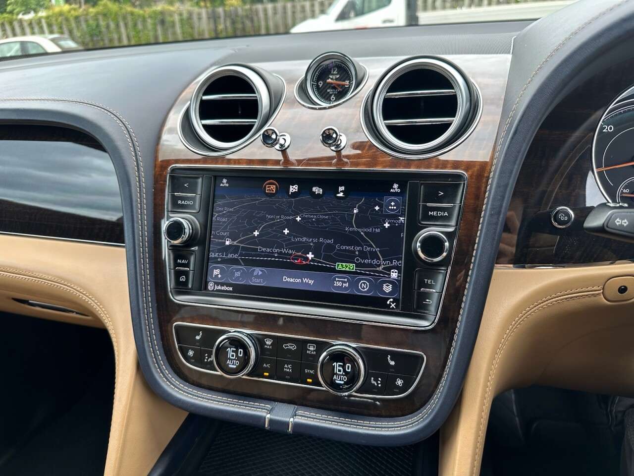 2018 BENTLEY BENTAYGA 2018 BENTLEY BENTAYGA