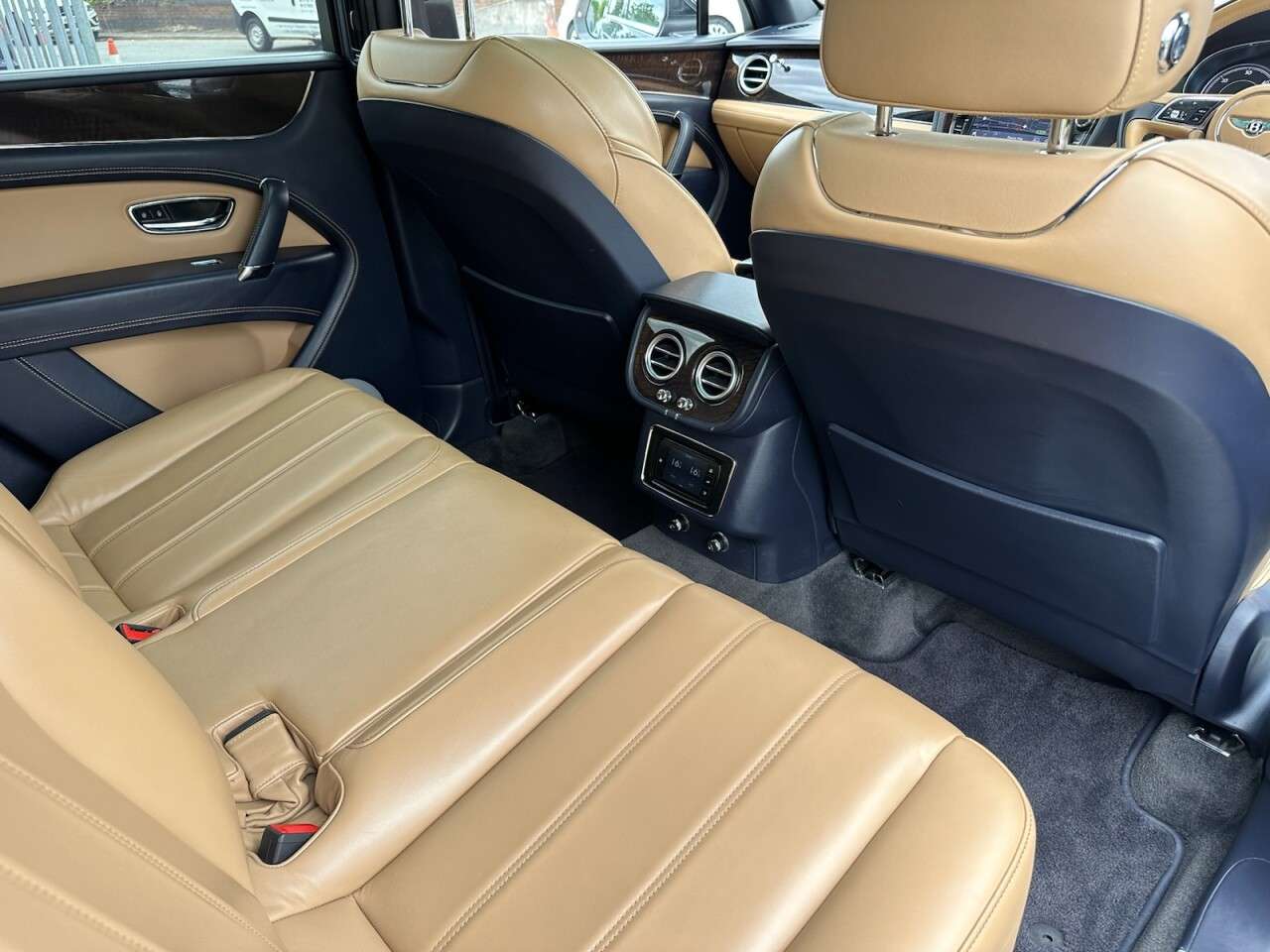 2018 BENTLEY BENTAYGA 2018 BENTLEY BENTAYGA