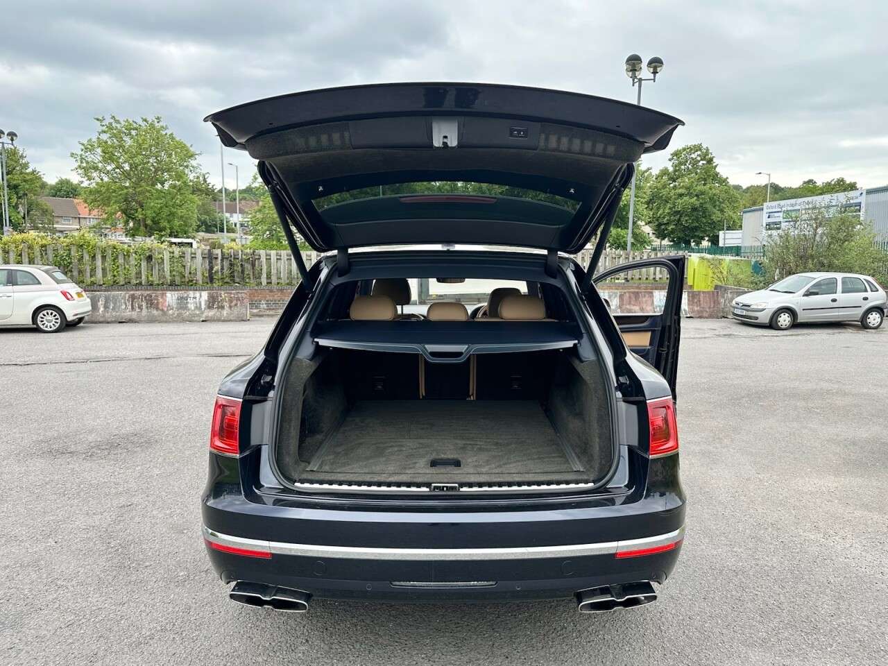 2018 BENTLEY BENTAYGA 2018 BENTLEY BENTAYGA