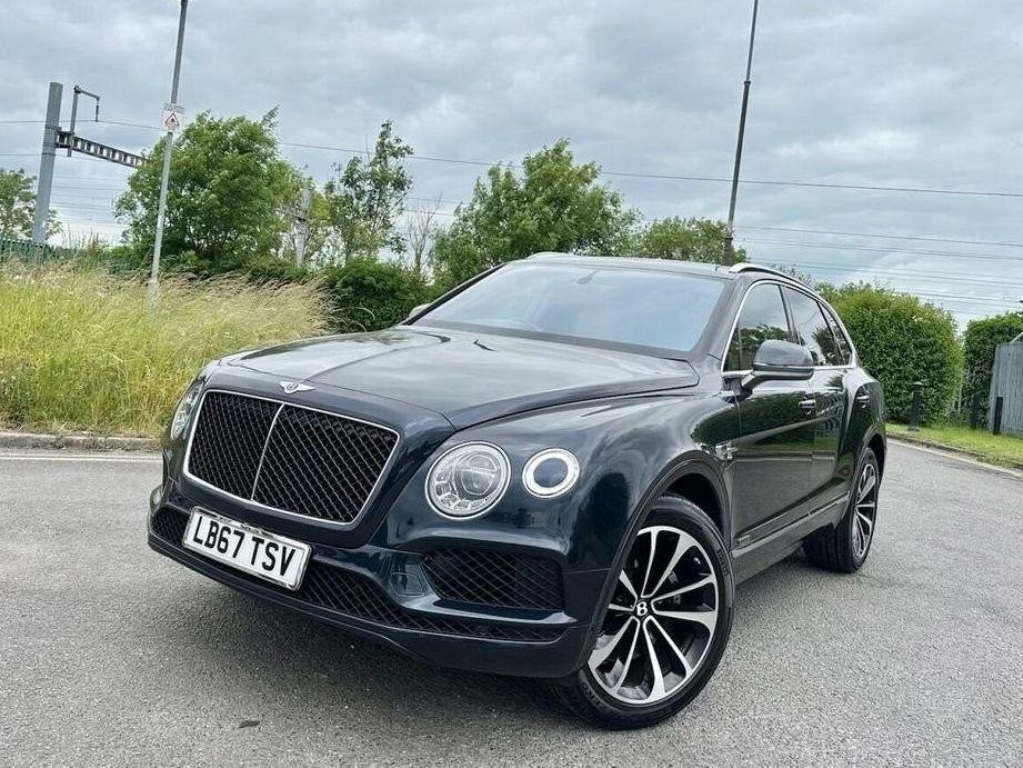 Check out this Bentley Bentayga 2018 Diesel Automatic