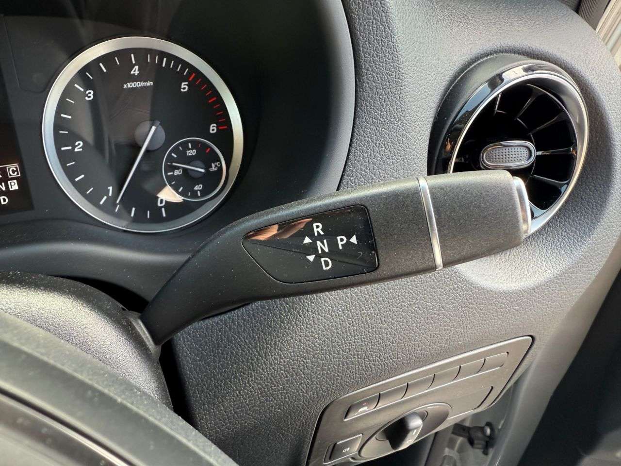 2023 MERCEDES VITO 2023 MERCEDES VITO