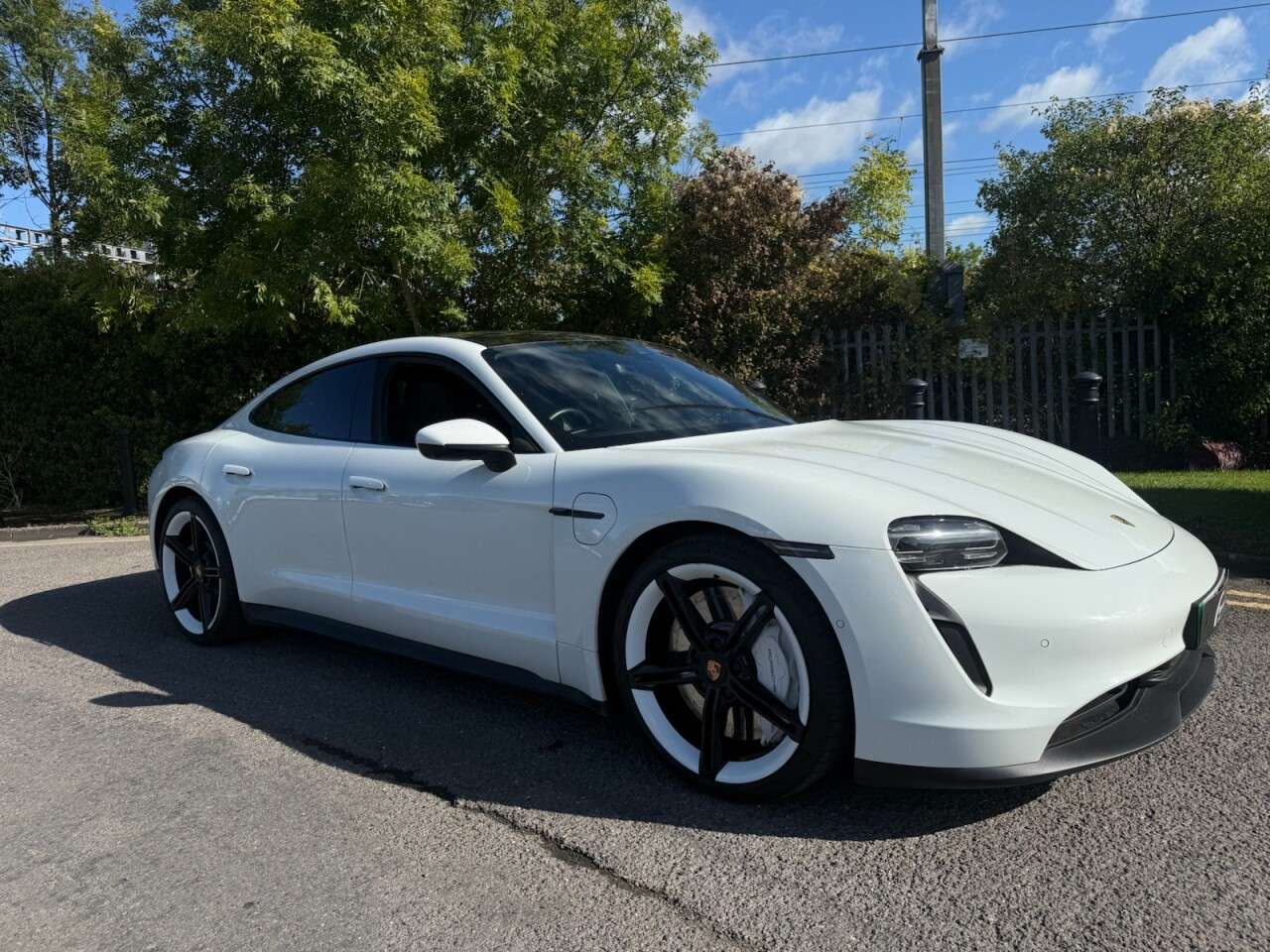 2020 PORSCHE TAYCAN 2020 PORSCHE TAYCAN