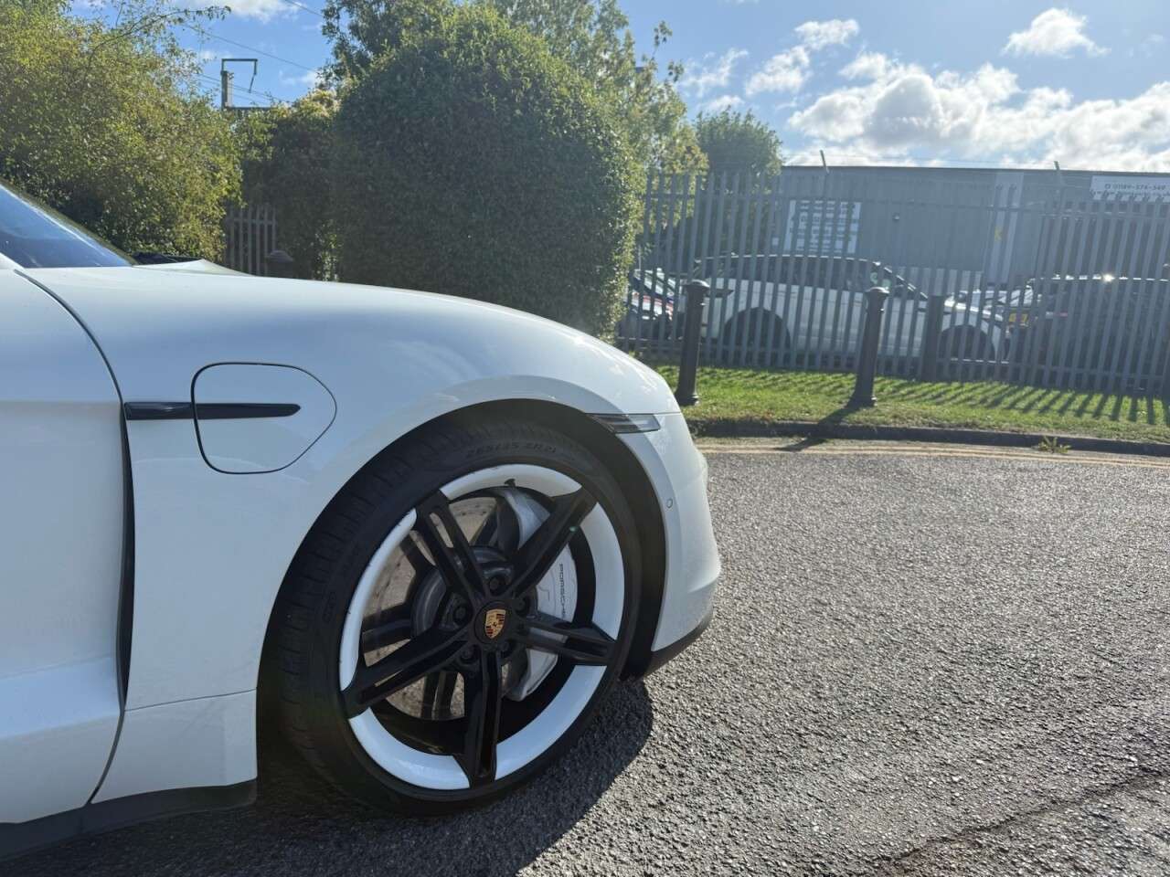 2020 PORSCHE TAYCAN 2020 PORSCHE TAYCAN