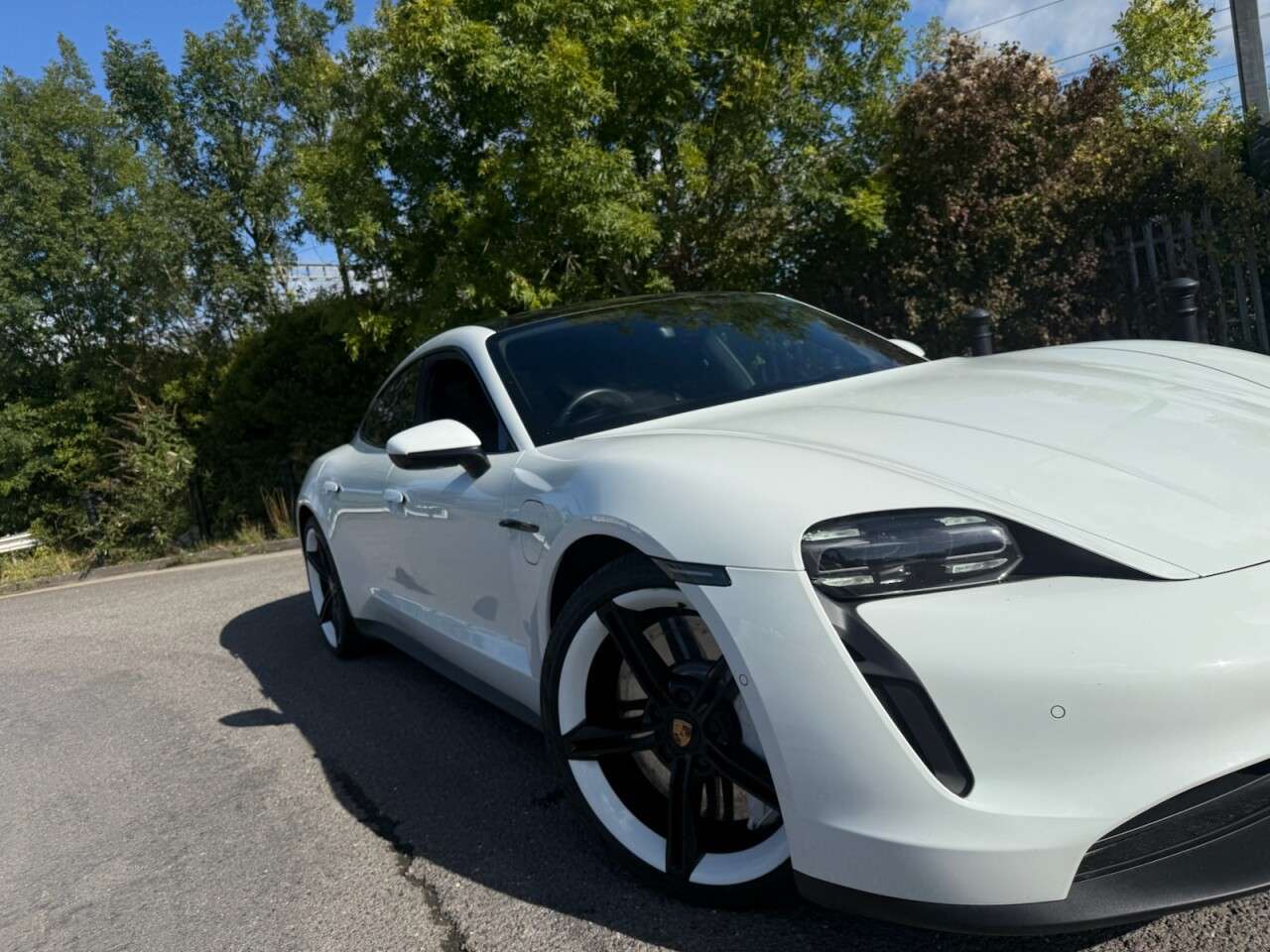 2020 PORSCHE TAYCAN 2020 PORSCHE TAYCAN