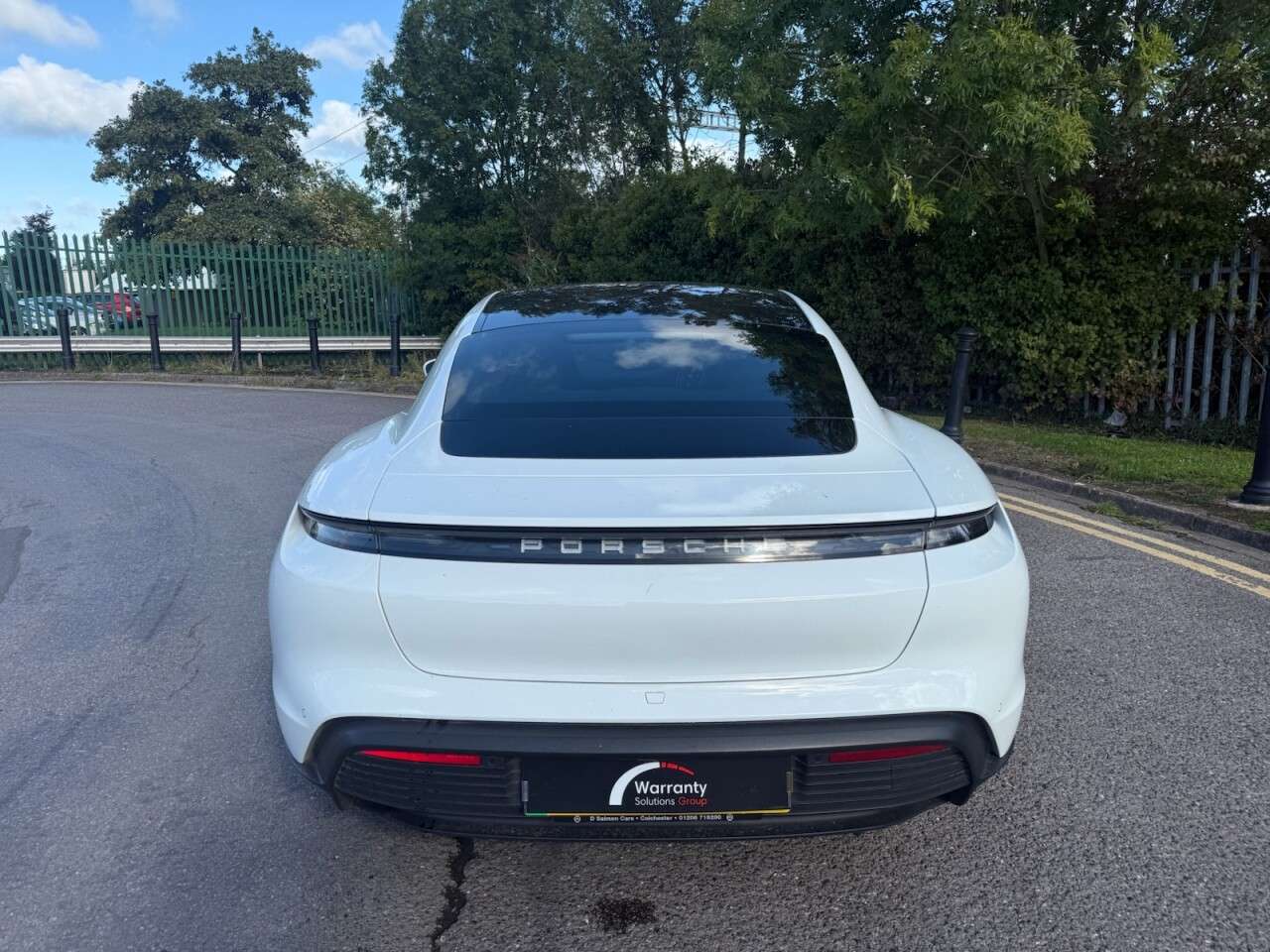 2020 PORSCHE TAYCAN 2020 PORSCHE TAYCAN
