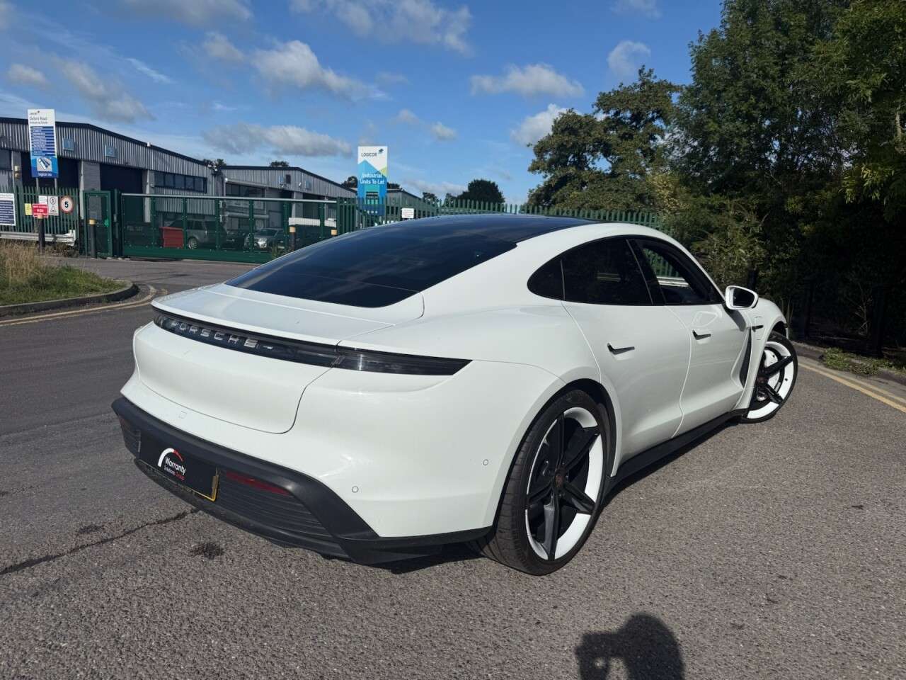 2020 PORSCHE TAYCAN 2020 PORSCHE TAYCAN