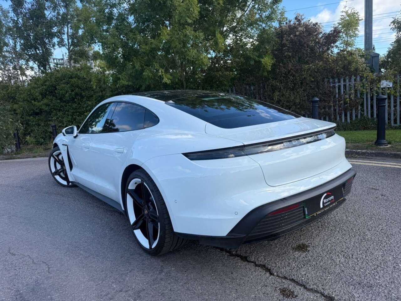 2020 PORSCHE TAYCAN 2020 PORSCHE TAYCAN
