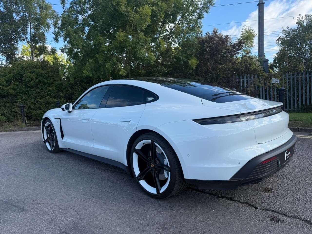 2020 PORSCHE TAYCAN 2020 PORSCHE TAYCAN