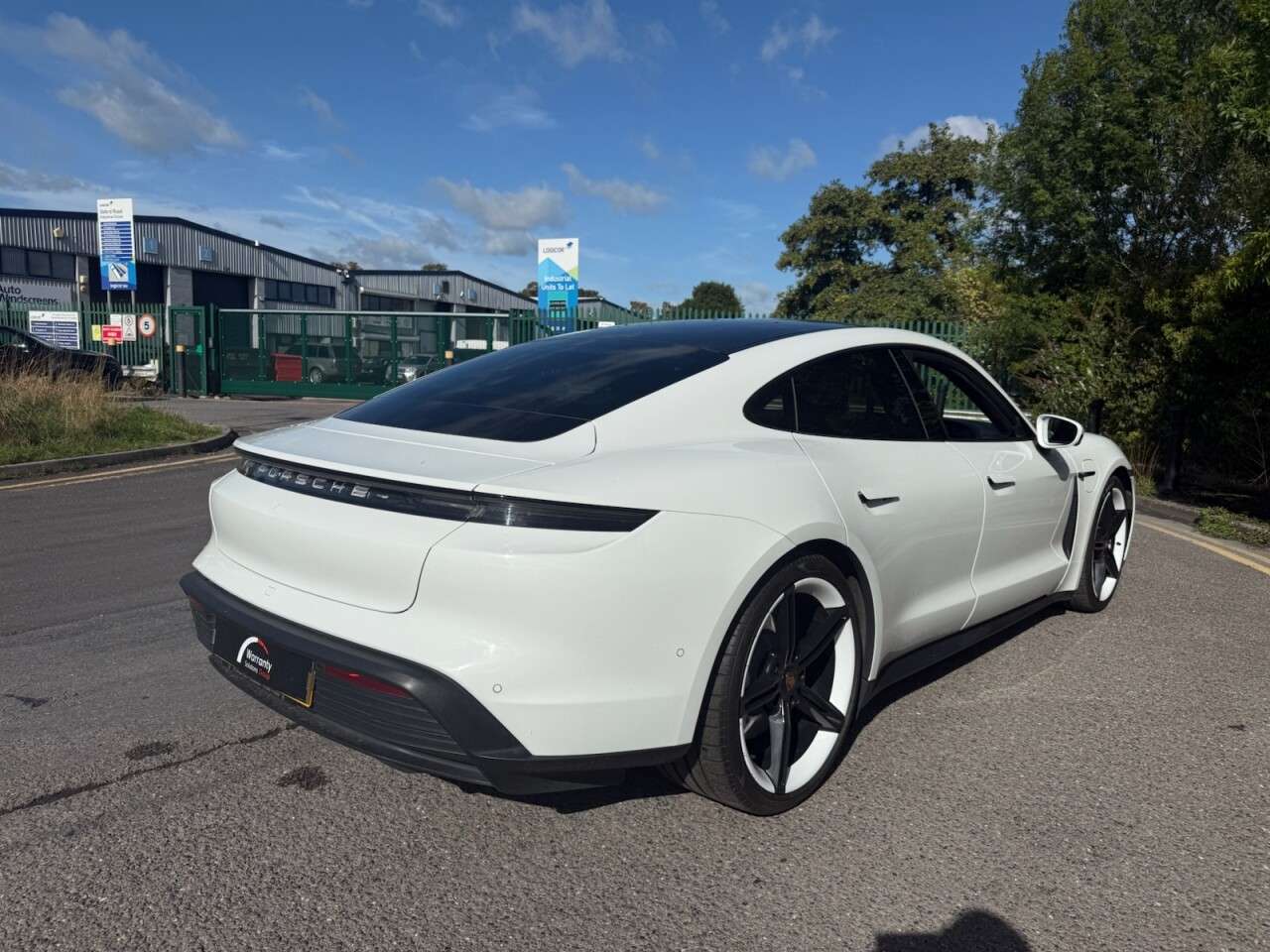 2020 PORSCHE TAYCAN 2020 PORSCHE TAYCAN