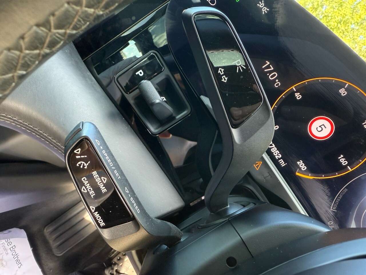 2020 PORSCHE TAYCAN 2020 PORSCHE TAYCAN