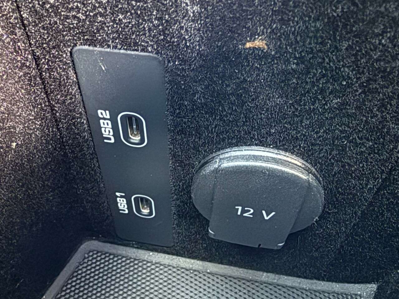 2020 PORSCHE TAYCAN 2020 PORSCHE TAYCAN