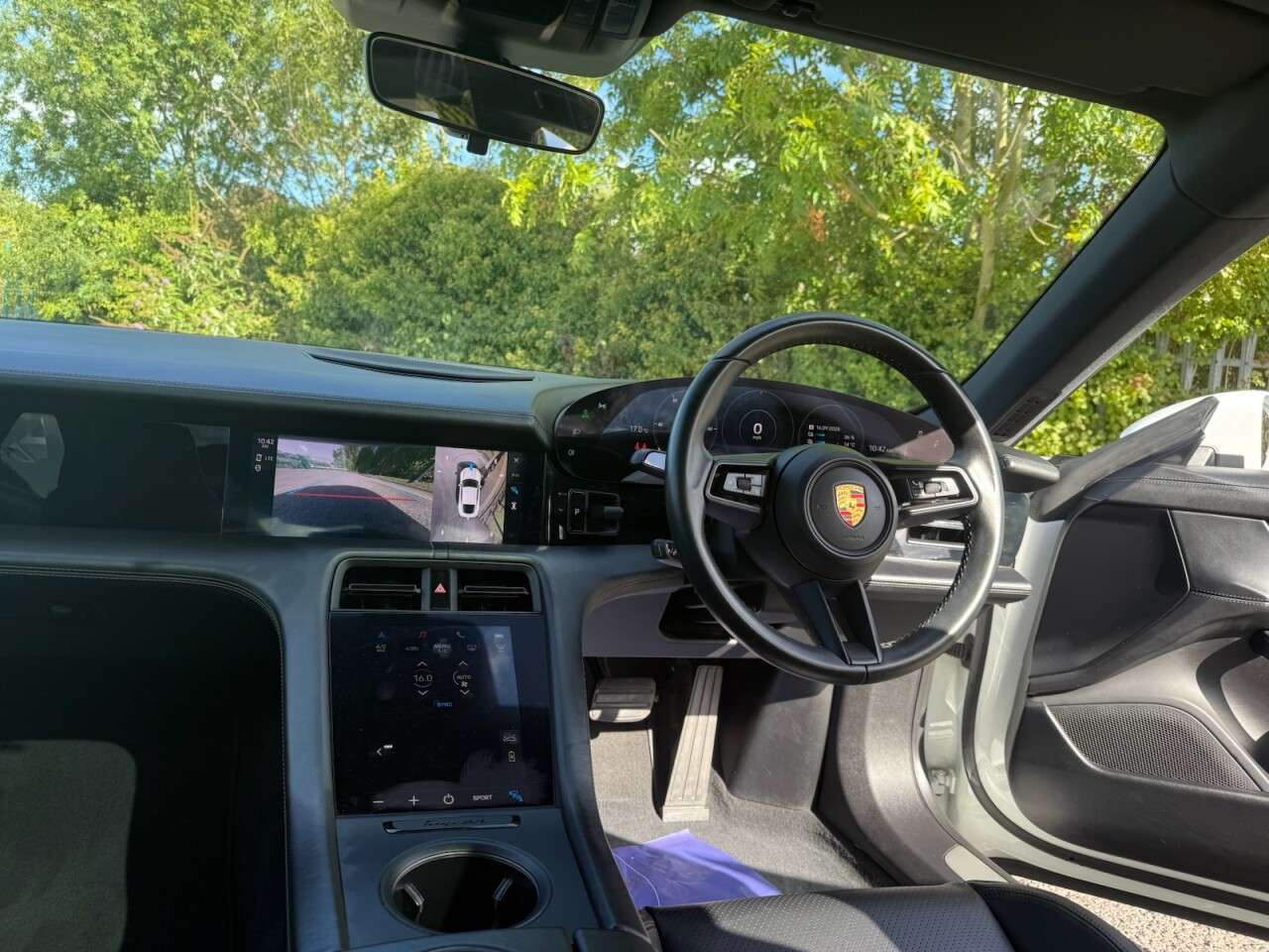 2020 PORSCHE TAYCAN 2020 PORSCHE TAYCAN