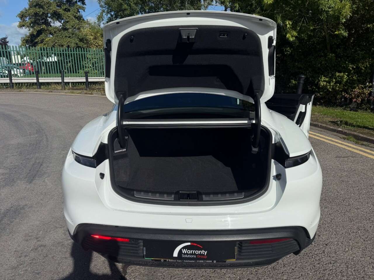 2020 PORSCHE TAYCAN 2020 PORSCHE TAYCAN