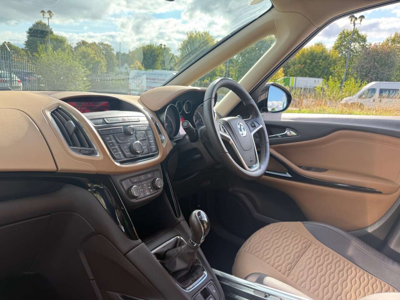 2015 VAUXHALL ZAFIRA TOURER 2015 VAUXHALL ZAFIRA TOURER