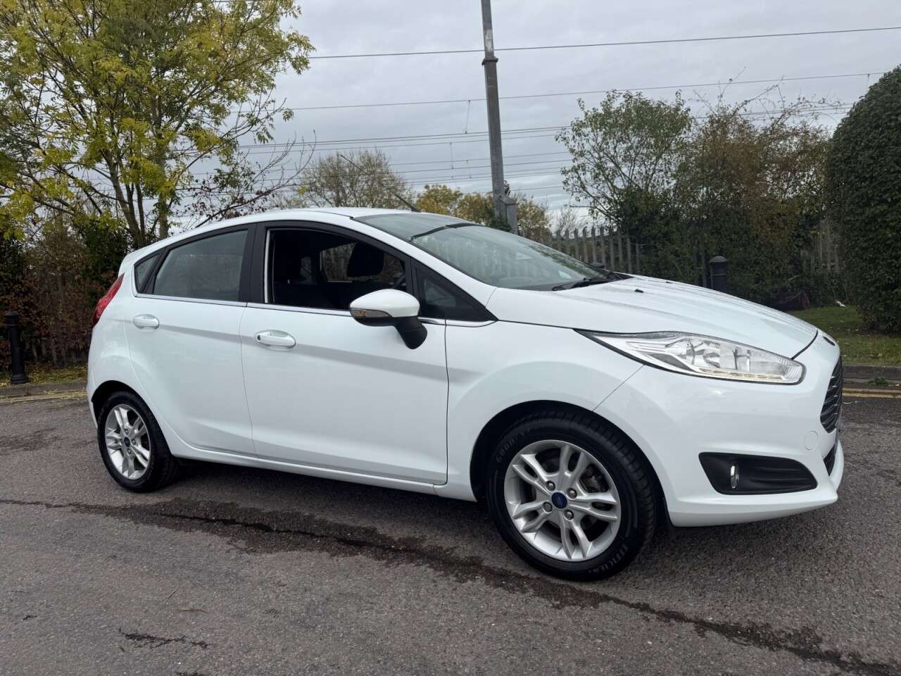 2015 FORD FIESTA 2015 FORD FIESTA