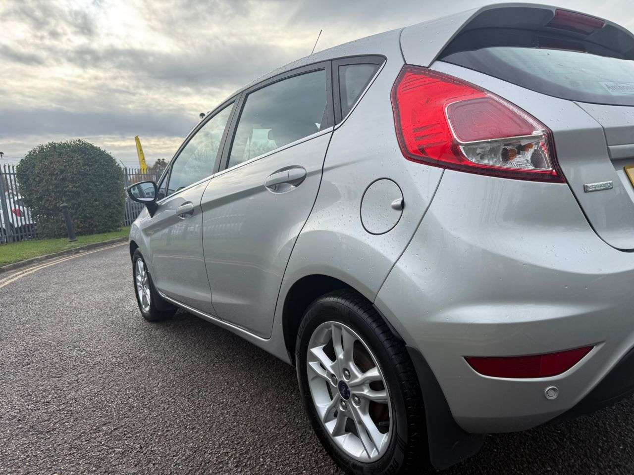 2015 FORD FIESTA 2015 FORD FIESTA