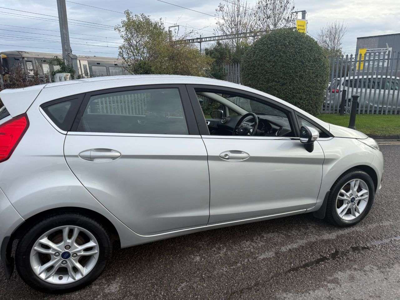 2015 FORD FIESTA 2015 FORD FIESTA