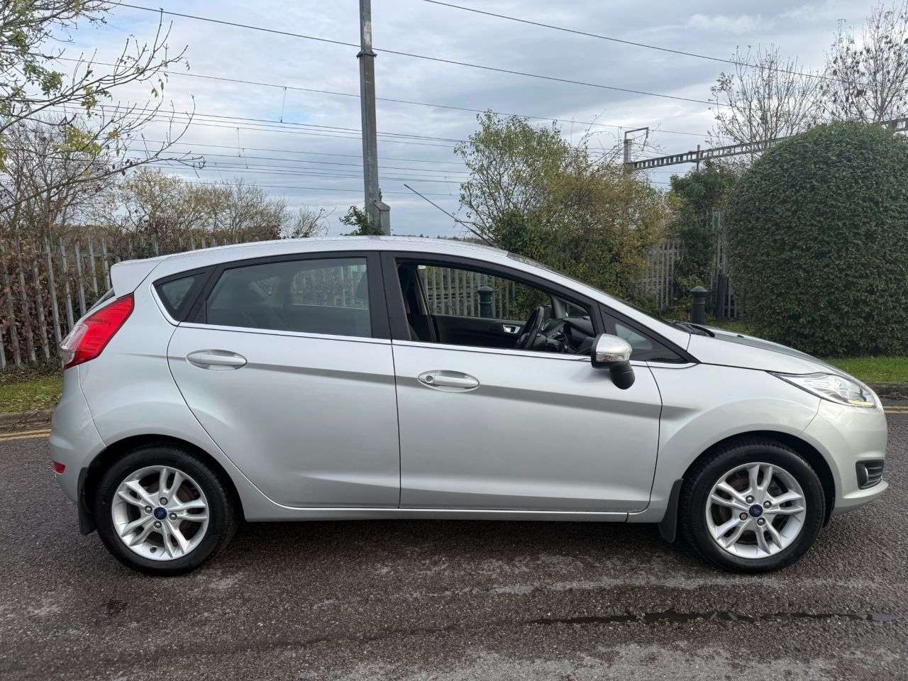 2015 FORD FIESTA 2015 FORD FIESTA