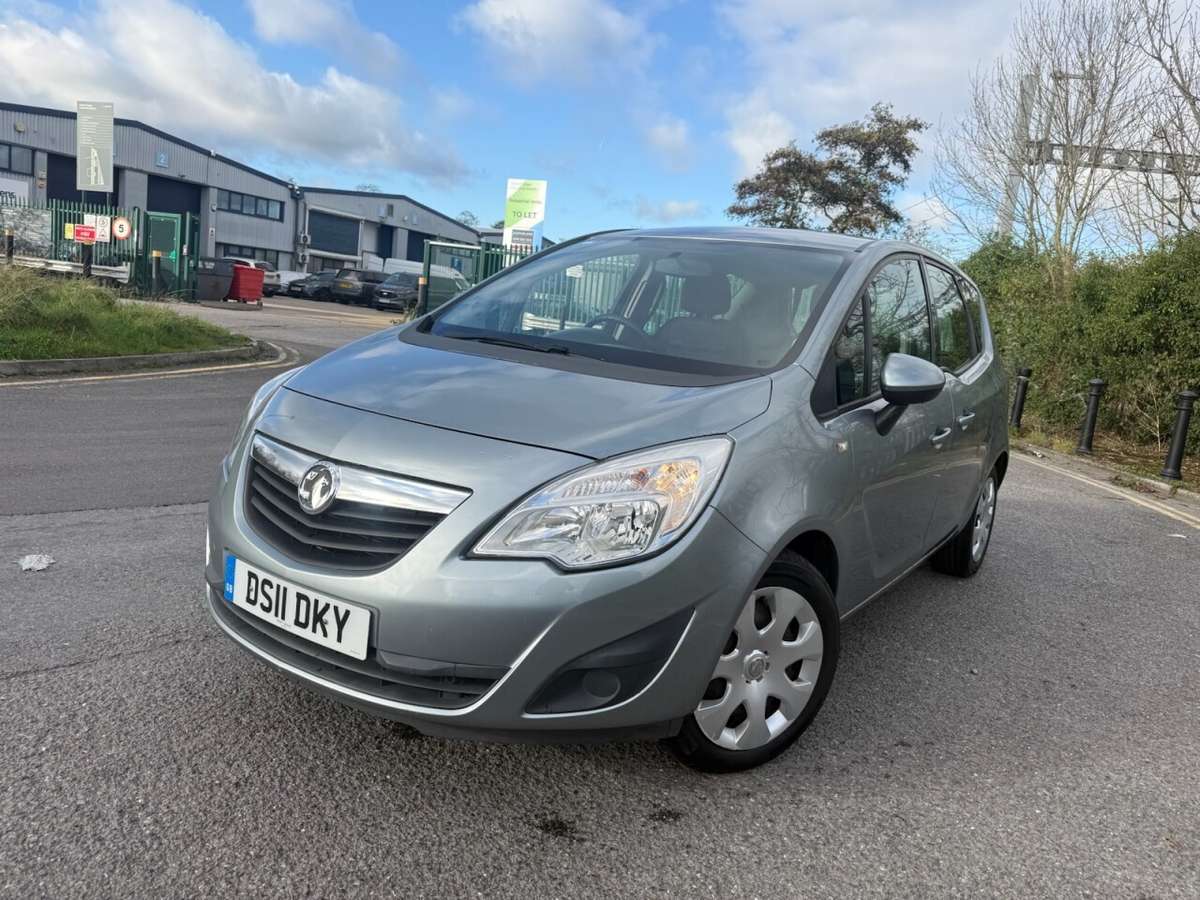 Check out this Vauxhall Meriva 2011 Petrol Manual