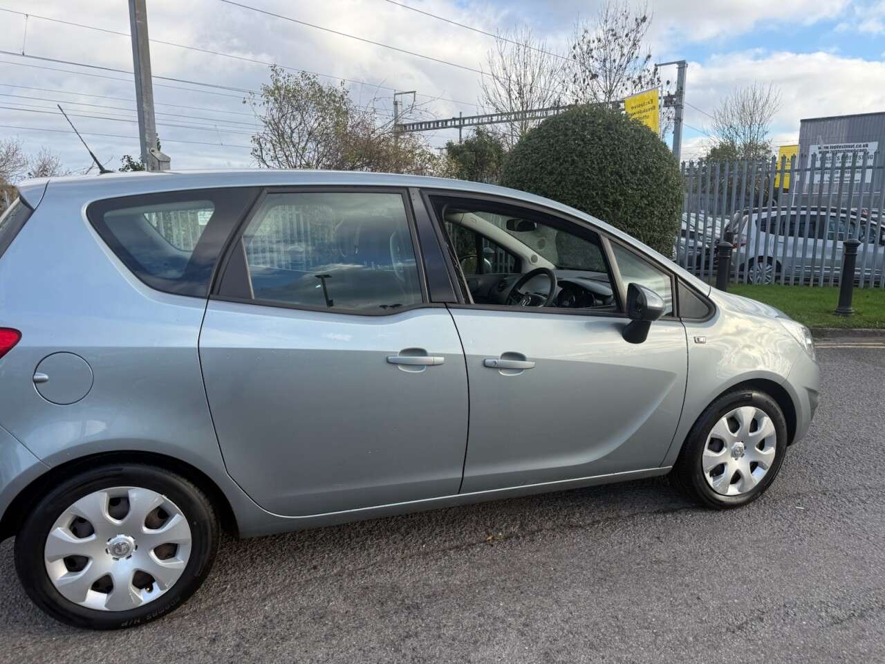 2011 VAUXHALL MERIVA 2011 VAUXHALL MERIVA