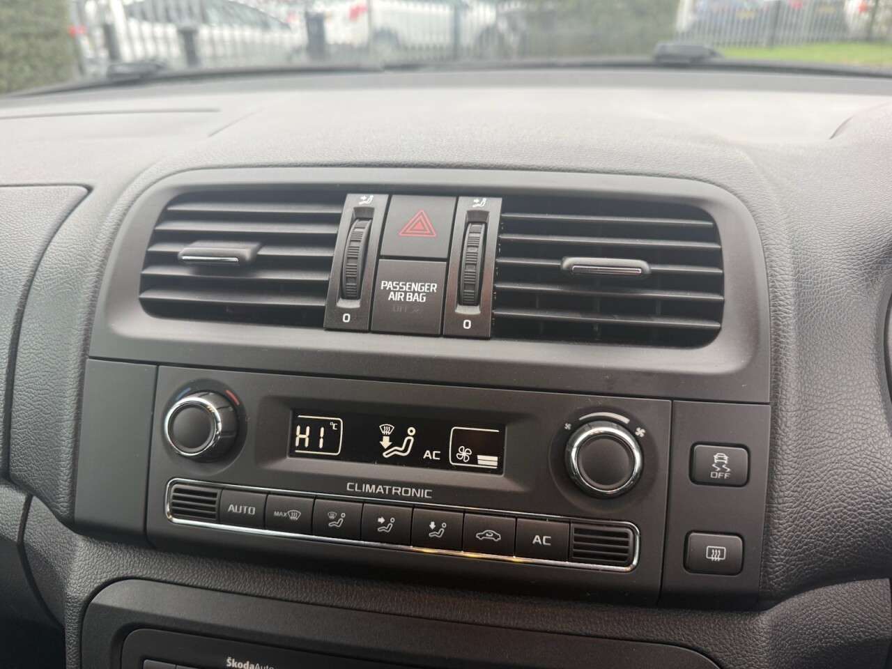 2013 SKODA FABIA 2013 SKODA FABIA