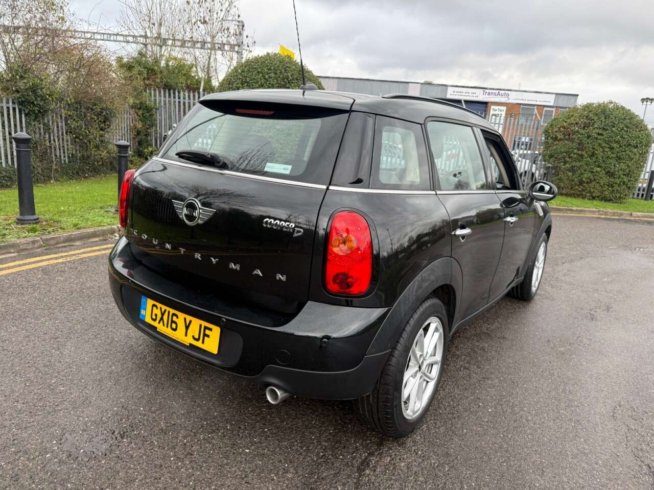 2016 MINI COUNTRYMAN 2016 MINI COUNTRYMAN