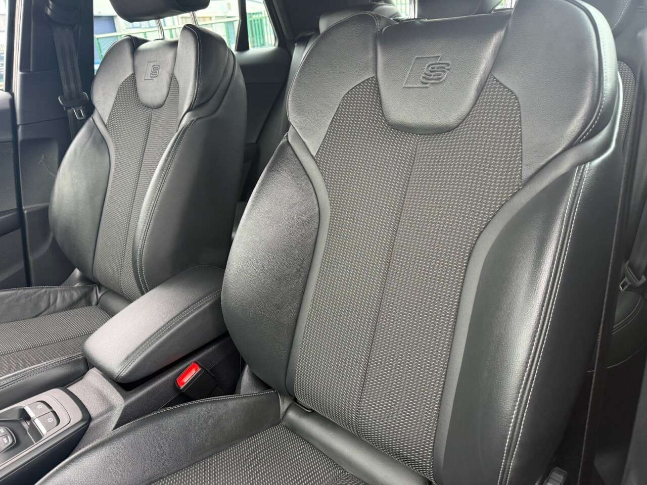 2021 AUDI Q2 2021 AUDI Q2