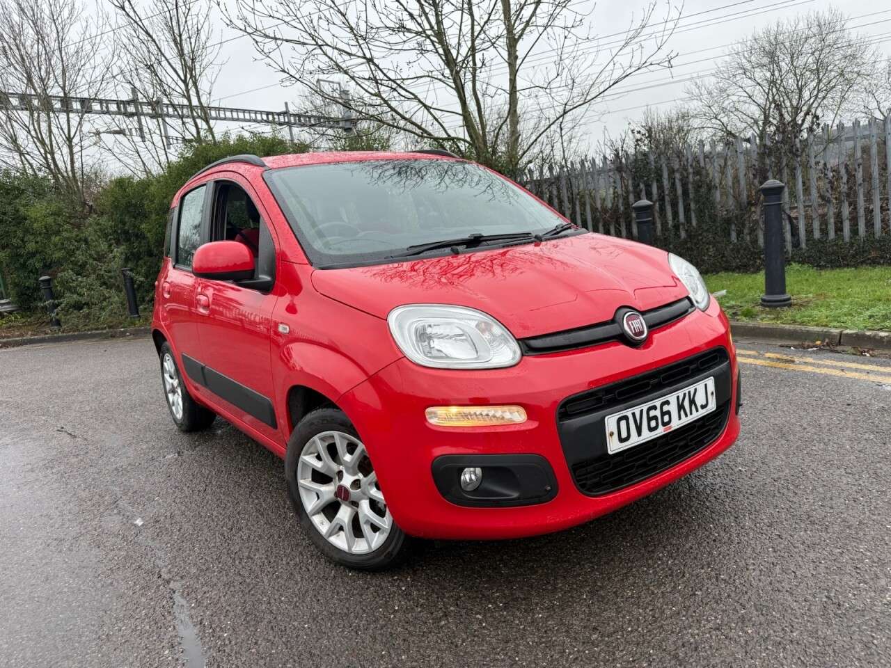 A 2016 FIAT PANDA 1.2 Lounge Hatchback 5dr Petrol Manual Euro 6 (69 bhp) 12 Months MOT + 6 Mo A 2016 FIAT PANDA 1.2 Lounge Hatchback 5dr Petrol Manual Euro 6 (69 bhp) 12 Months MOT + 6 Mo