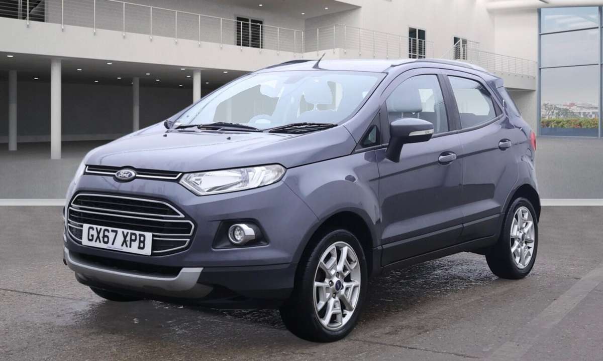 Check out this Ford Ecosport 2017 Petrol Manual