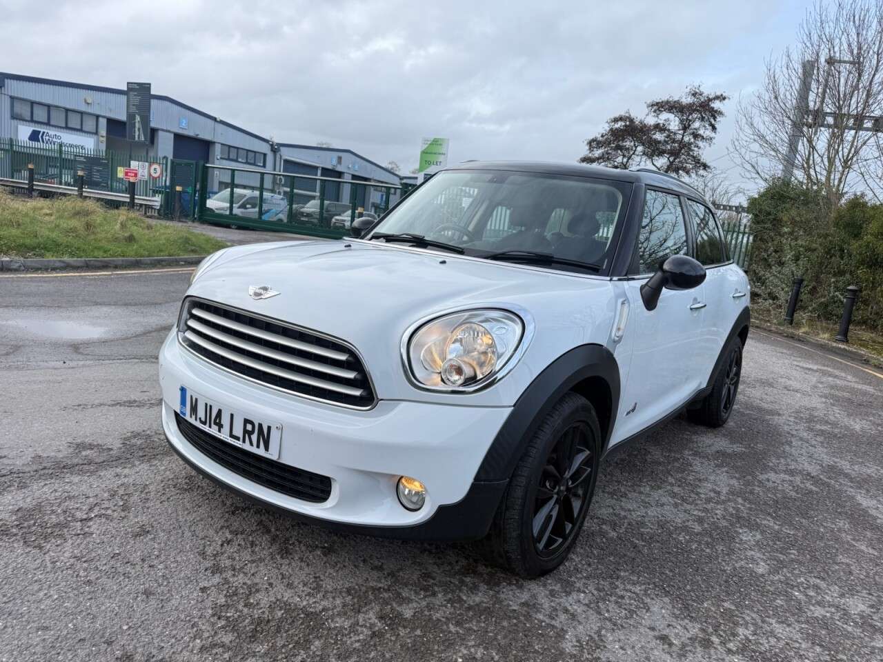 2014 MINI COUNTRYMAN 2014 MINI COUNTRYMAN