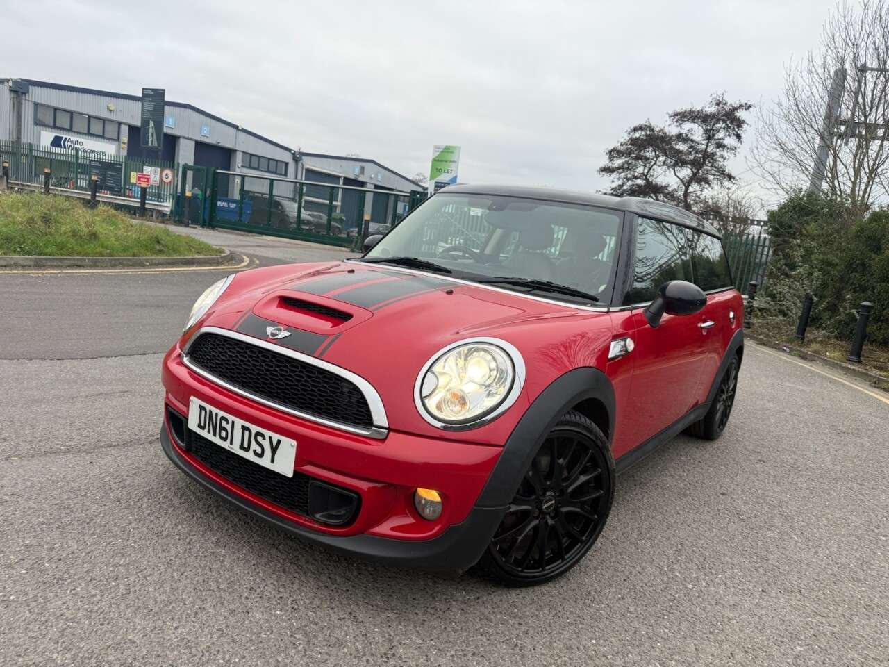 A 2011 MINI CLUBMAN 2.0 Cooper SD Estate 5dr Diesel Manual Euro 5 (s/s) (143 ps) 12 Months MOT A 2011 MINI CLUBMAN 2.0 Cooper SD Estate 5dr Diesel Manual Euro 5 (s/s) (143 ps) 12 Months MOT