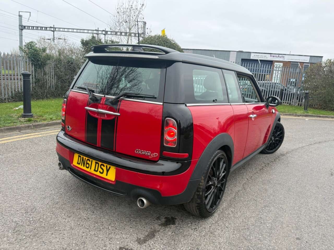A 2011 MINI CLUBMAN 2.0 Cooper SD Estate 5dr Diesel Manual Euro 5 (s/s) (143 ps) 12 Months MOT A 2011 MINI CLUBMAN 2.0 Cooper SD Estate 5dr Diesel Manual Euro 5 (s/s) (143 ps) 12 Months MOT