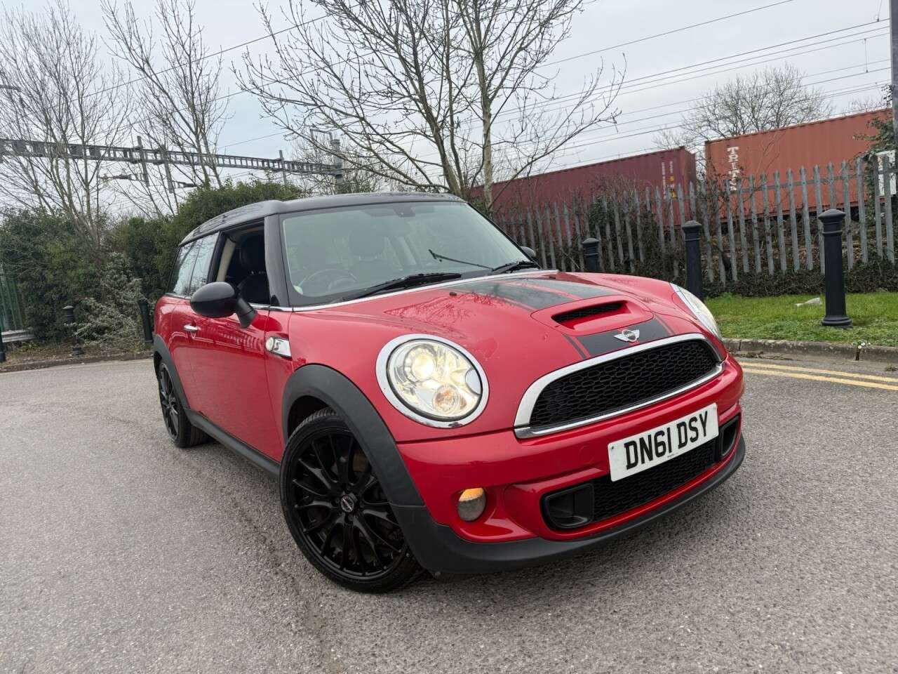A 2011 MINI CLUBMAN 2.0 Cooper SD Estate 5dr Diesel Manual Euro 5 (s/s) (143 ps) 12 Months MOT A 2011 MINI CLUBMAN 2.0 Cooper SD Estate 5dr Diesel Manual Euro 5 (s/s) (143 ps) 12 Months MOT