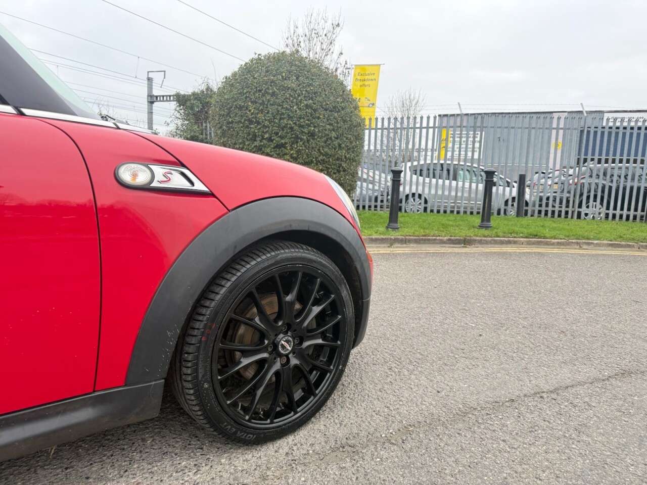 2011 MINI CLUBMAN 2011 MINI CLUBMAN