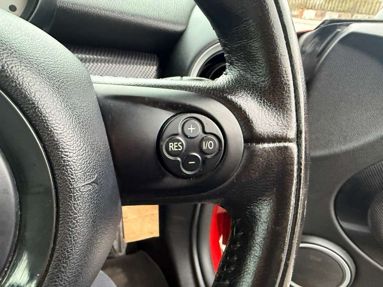 2011 MINI CLUBMAN 2011 MINI CLUBMAN