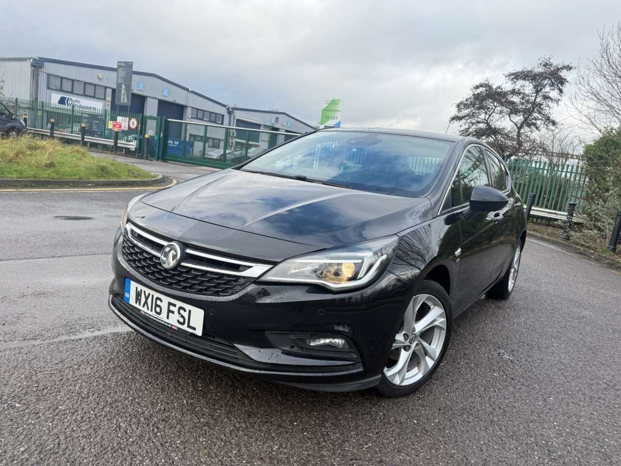 A 2016 VAUXHALL ASTRA 1.4i SRi Hatchback 5dr Petrol Manual Euro 6 (100 ps) Economical . A 2016 VAUXHALL ASTRA 1.4i SRi Hatchback 5dr Petrol Manual Euro 6 (100 ps) Economical .