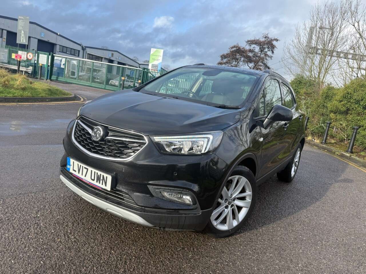 A 2017 VAUXHALL MOKKA X 1.4i Turbo Active SUV 5dr Petrol Auto Euro 6 (140 ps) Economical .Hatchback A 2017 VAUXHALL MOKKA X 1.4i Turbo Active SUV 5dr Petrol Auto Euro 6 (140 ps) Economical .Hatchback