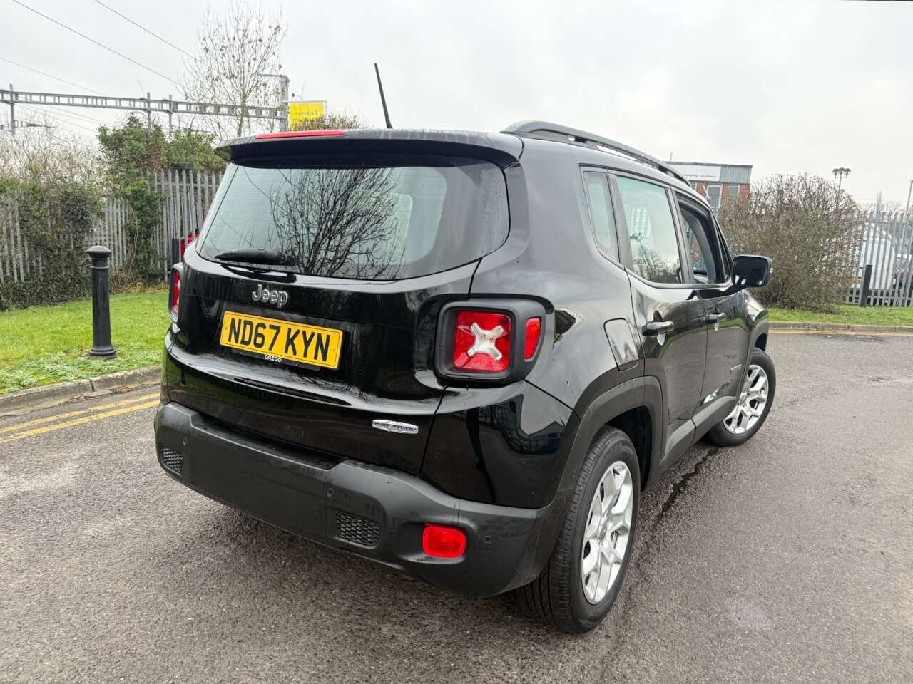 A 2018 JEEP RENEGADE 1.4T MultiAirII Longitude SUV 5dr Petrol Manual Euro 6 (s/s) (140 ps) Econo A 2018 JEEP RENEGADE 1.4T MultiAirII Longitude SUV 5dr Petrol Manual Euro 6 (s/s) (140 ps) Econo