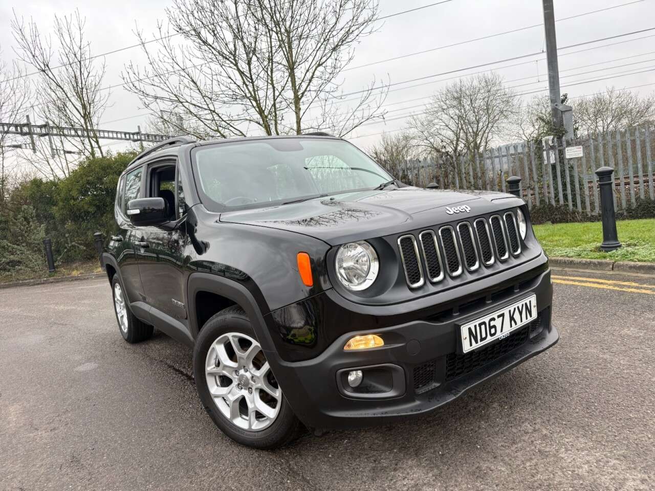 A 2018 JEEP RENEGADE 1.4T MultiAirII Longitude SUV 5dr Petrol Manual Euro 6 (s/s) (140 ps) Econo A 2018 JEEP RENEGADE 1.4T MultiAirII Longitude SUV 5dr Petrol Manual Euro 6 (s/s) (140 ps) Econo
