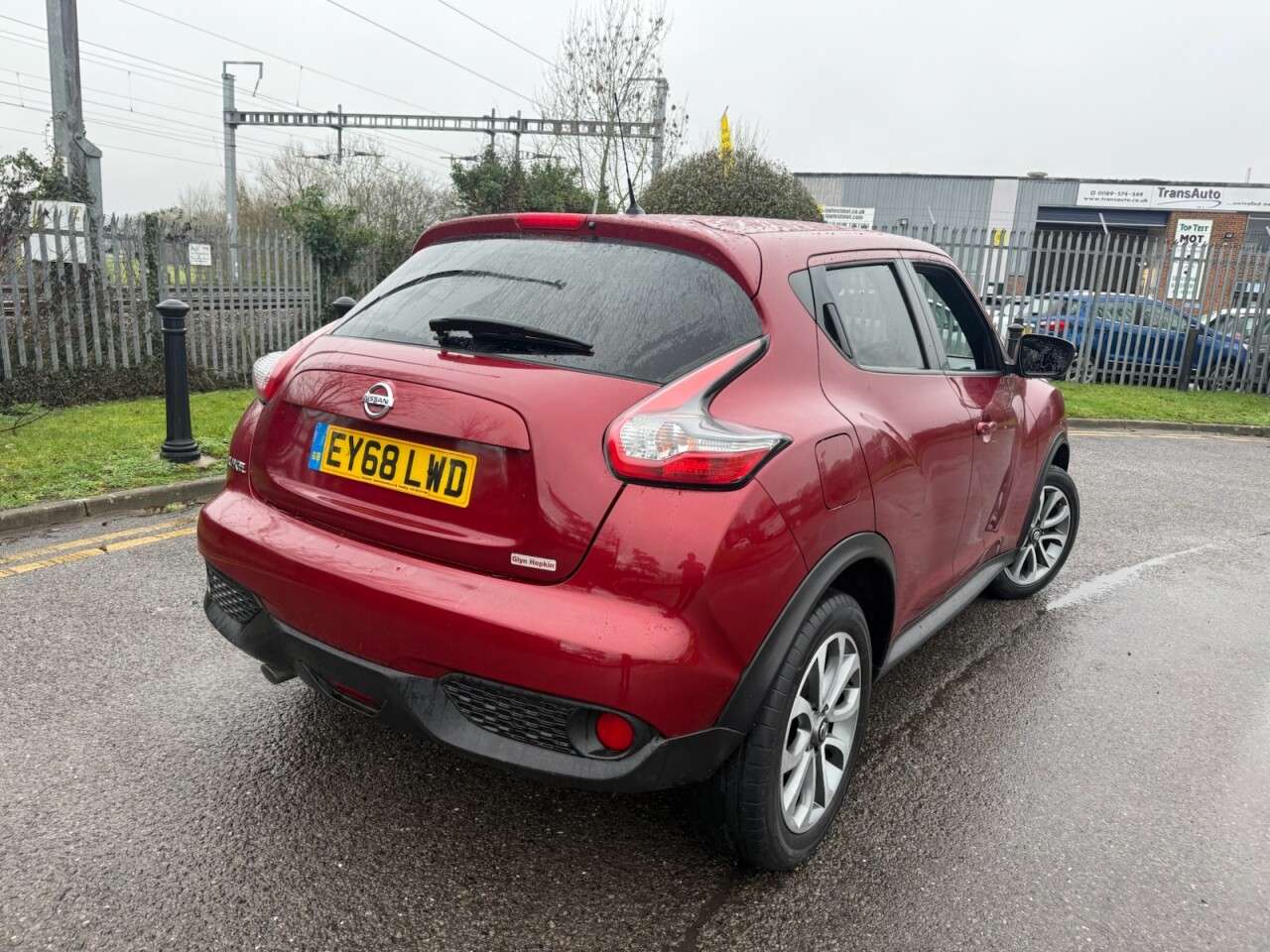 A 2018 NISSAN JUKE 1.2 DIG-T Tekna SUV 5dr Petrol Manual Euro 6 (s/s) (115 ps) Economical .Nav A 2018 NISSAN JUKE 1.2 DIG-T Tekna SUV 5dr Petrol Manual Euro 6 (s/s) (115 ps) Economical .Nav