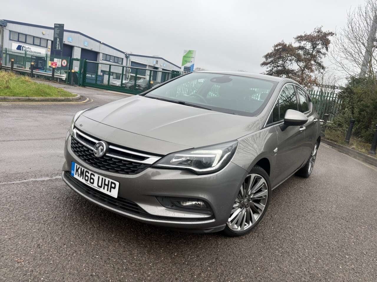 A 2016 VAUXHALL ASTRA 1.4i Turbo SRi Nav Hatchback 5dr Petrol Manual Euro 6 (150 ps) Economical . A 2016 VAUXHALL ASTRA 1.4i Turbo SRi Nav Hatchback 5dr Petrol Manual Euro 6 (150 ps) Economical .