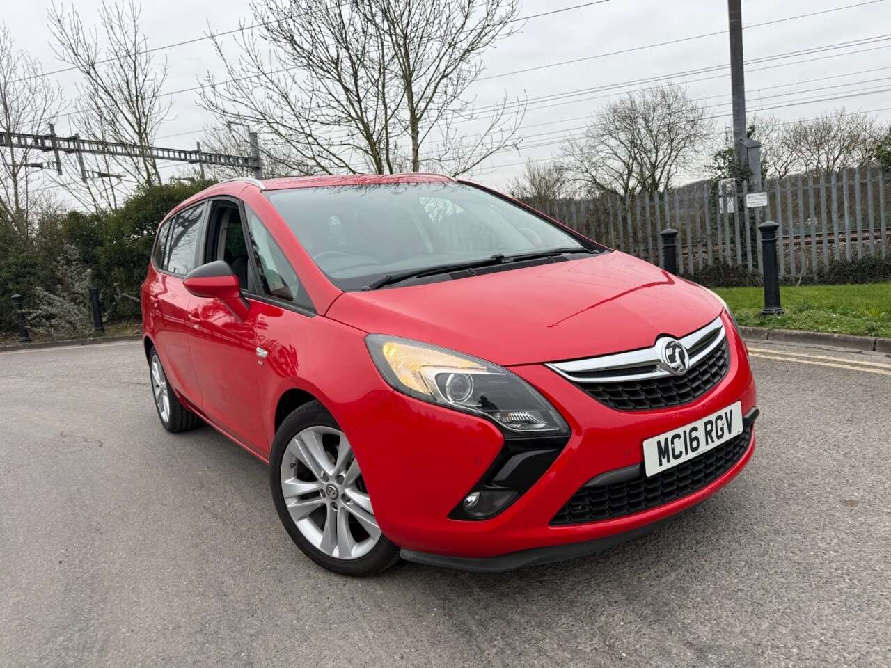 A 2016 VAUXHALL ZAFIRA TOURER 1.4i Turbo SRi MPV 5dr Petrol Auto Euro 6 (140 ps) 7 Seats,Leather. A 2016 VAUXHALL ZAFIRA TOURER 1.4i Turbo SRi MPV 5dr Petrol Auto Euro 6 (140 ps) 7 Seats,Leather.