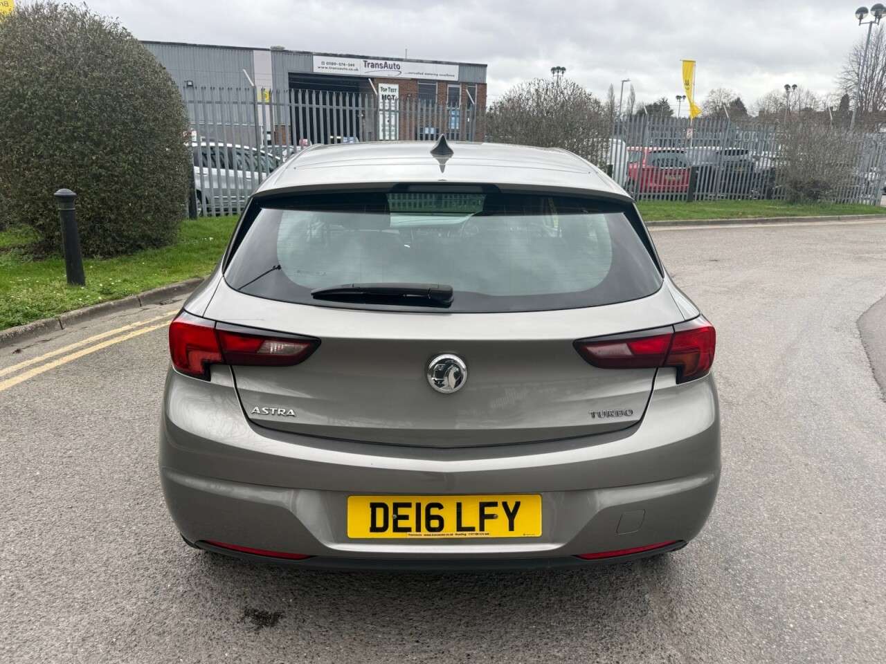 A 2016 VAUXHALL ASTRA 1.4i Turbo SRi Nav Hatchback 5dr Petrol Manual Euro 6 (150 ps) 2 OWNERS, SA A 2016 VAUXHALL ASTRA 1.4i Turbo SRi Nav Hatchback 5dr Petrol Manual Euro 6 (150 ps) 2 OWNERS, SA