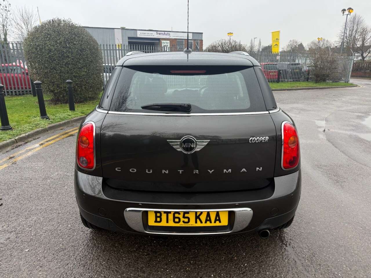 A 2015 MINI COUNTRYMAN 1.6 Cooper SUV 5dr Petrol Auto Euro 6 (122 ps) REAR SENSORS, Euro 6 A 2015 MINI COUNTRYMAN 1.6 Cooper SUV 5dr Petrol Auto Euro 6 (122 ps) REAR SENSORS, Euro 6