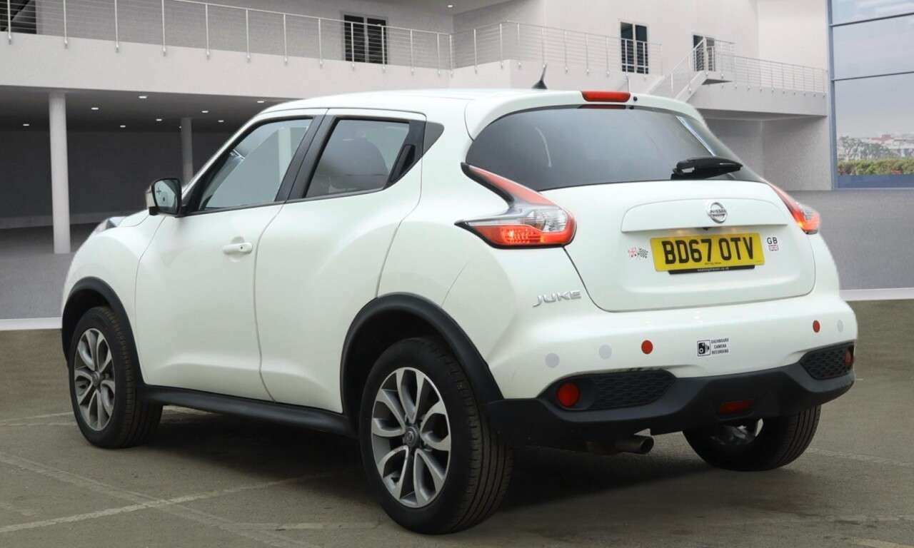 A 2017 NISSAN JUKE 1.2 DIG-T Tekna SUV 5dr Petrol Manual Euro 6 (s/s) (115 ps) Economical .Nav A 2017 NISSAN JUKE 1.2 DIG-T Tekna SUV 5dr Petrol Manual Euro 6 (s/s) (115 ps) Economical .Nav